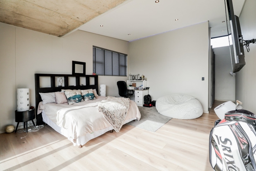 4 Bedroom Property for Sale in Oubaai Western Cape